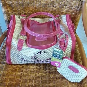 Fashion pet carrier